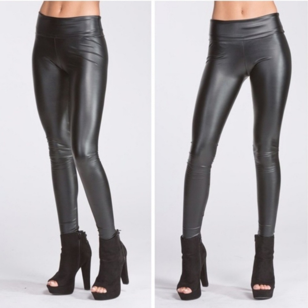 Faux Leather Matte Black Leggings